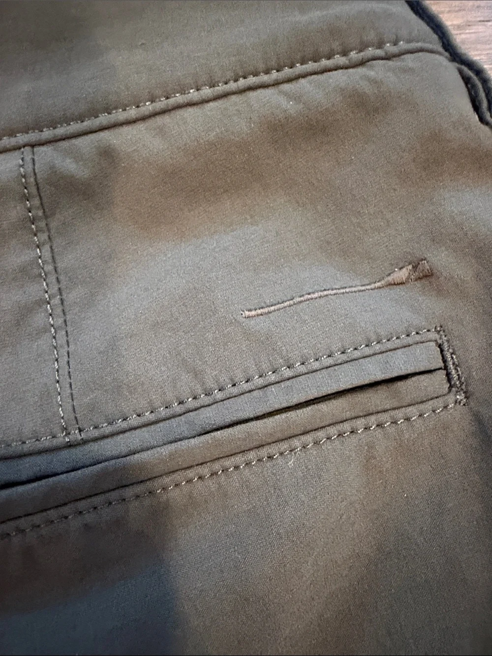 J. Crew 9” Tech Short in Dark Gray Size 36 - C10-052
